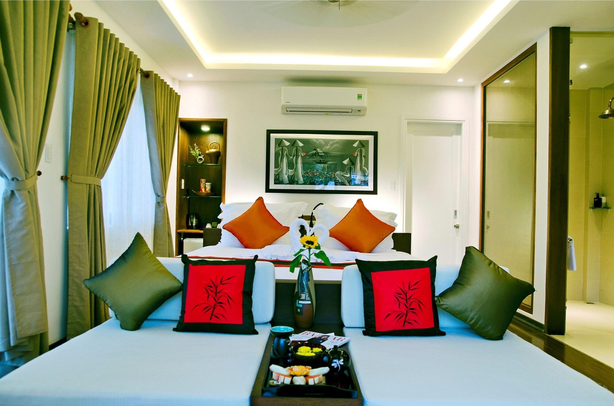 Azumi Hotel Хой Ан Екстериор снимка