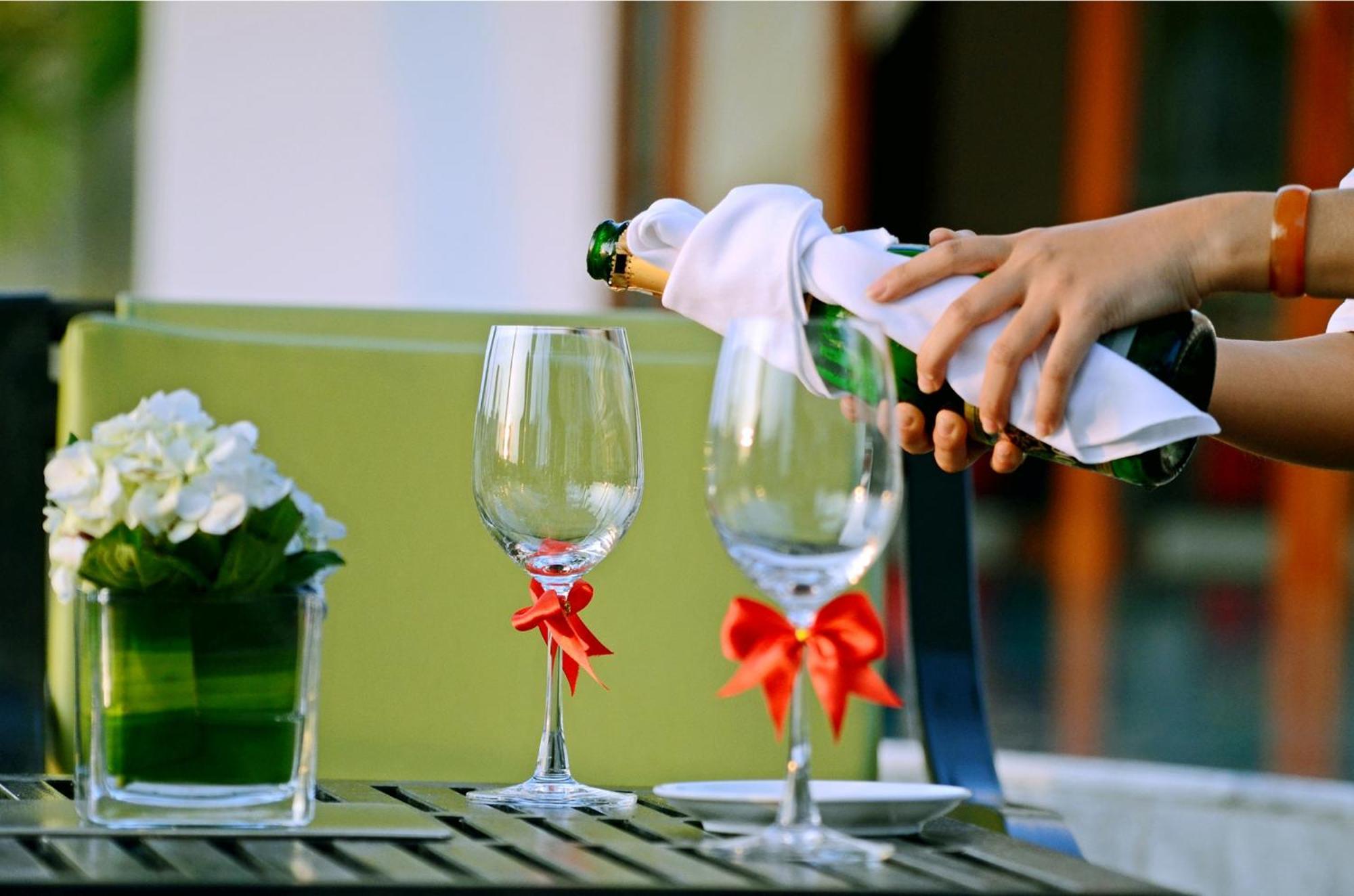 Azumi Hotel Хой Ан Екстериор снимка